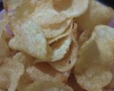 Foto langkah ke 3 dari resep 🍟Keripik Kentang🍟#berburucelemekmas#resolusi2019.