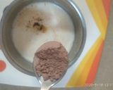 A picture of step 4 of Biscuit shake.