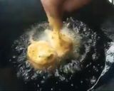 A picture of step 4 of Vada pav.