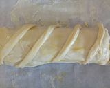 A picture of step 2 of Pork fillet Wellington.