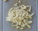 A picture of step 1 of Whole-wheat salmon pasta.