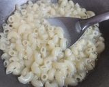 A picture of step 1 of पास्ता इन रेड सोस.