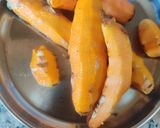લીલી હળદર વટાણા અને ગાજર નું શાક (Lili Haldar Vatana Gajar Shak Recipe In Gujarati) રેસીપી સ્ટેપ1ફોટો