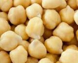A picture of step 1 of Pindi Chole (white Chick Pea or Garbanzo Beans).