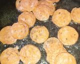 A picture of step 2 of Pepperoni Crackers 😋.