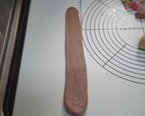 A picture of step 5 of Cream Cheese and Chocolate Butter Rolls.