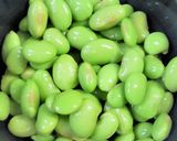 A picture of step 1 of Easy Edamame Ohitashi (Marinated Edamame Beans).
