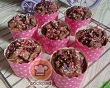 Gambar langkah 8 resipi Puding Roti Coklat Mini.