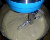 A picture of step 2 of Southern Pound Cake.