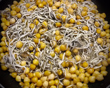 Foto del paso 3 de la receta: Gulas con garbanzos