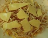 A picture of step 4 of Low-Sugar Hiroshima Okonomiyaki with Okara & Bean Sprouts.
