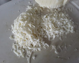 Foto del paso 5 de la receta: Calabacines🥒 con espinacas🌿, pasas de uva🍇 y queso🧀...🤔