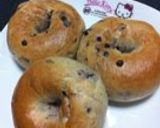 A picture of step 10 of Crunchy Yummy Blueberry Bagels.