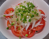 A picture of step 4 of Tomato and Sliced Sweet Onion Salad.