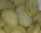 Foto langkah ke 1 dari resep Stik kentang keju simple.