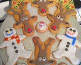 A picture of step 11 of Vickys Gingerbread Snowmen & Reindeer, Decorating Idea.