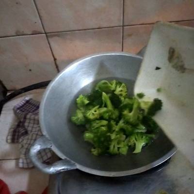 Cara Mudah Membuat Seputar Dapurcara Membersihkan Dan Menyimpan Brokoli