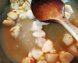 Foto del paso 2 de la receta: Sopa de rape y marisco