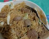 Foto langkah ke 4 dari resep Bihun goreng kecap.