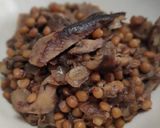 Foto del paso 5 de la receta: Lentejas salteadas con setas🍄🍄