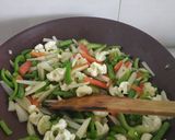 A picture of step 2 of Kadhai Veg.