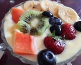 A picture of step 3 of Fruit custard.