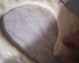 A picture of step 2 of Omelet with lachadar paratha.