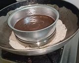 2 टायर किट कैट गेम्स चॉकलेट केक रेसिपी चरण 5 फोटो