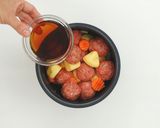 【馬鈴薯燉肉丸】的食譜步驟8照片