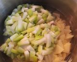 Karalábékrémleves recept fázis 1 fotója