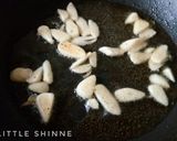 Foto langkah ke 4 dari resep Mie Aglio E Olio.