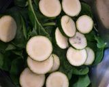 A picture of step 2 of My Greens Soup 😋.