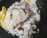 Foto langkah ke 2 dari resep Nasi Goreng Telur Kecap.