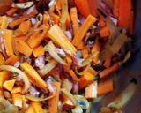 Une image de l'étape 3 de Rouelle de porc aux légumes en cocotte.