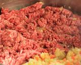 A picture of step 3 of Meat Sauce Spaghetti.