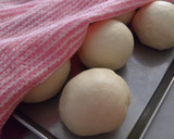 A picture of step 6 of Fluffy and Crispy Melon Bread.