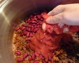 A picture of step 7 of Quick and Easy Chili Con Carne Dogs.