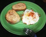 Foto del paso 5 de la receta Huevo frito con tostadas al parmesano