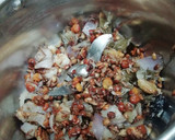 A picture of step 4 of Udupi Style Sambhar.