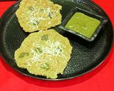 A picture of step 4 of Sprouted Moong and Oats Chilla.