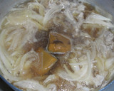 A picture of step 3 of Flavorful Udon Shop Curry Udon.