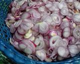 Foto langkah ke 3 dari resep Bawang Goreng "kriuk".