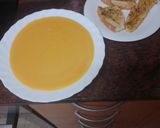 Foto del paso 6 de la receta: Vichyssoise de calabaza, boniato y zanahoria con tostas de pan de ajo