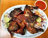 A picture of step 3 of African style tandoori chicken 🐓& kachumbari mixed salad.