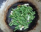 Foto langkah ke 2 dari resep Tumis Kacang Panjang Tahu.