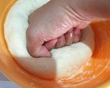 Foto langkah ke 4 dari resep Pizza Sosis Teflon.