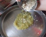 A picture of step 4 of Amla ladoo.