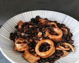 Foto del paso 11 de la receta: Alubias negras con calamares