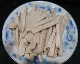Hình bước làm 2 của món Xôi chả lụa lạp xưởng