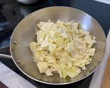 A picture of step 3 of Chinese steamed vegetable buns.